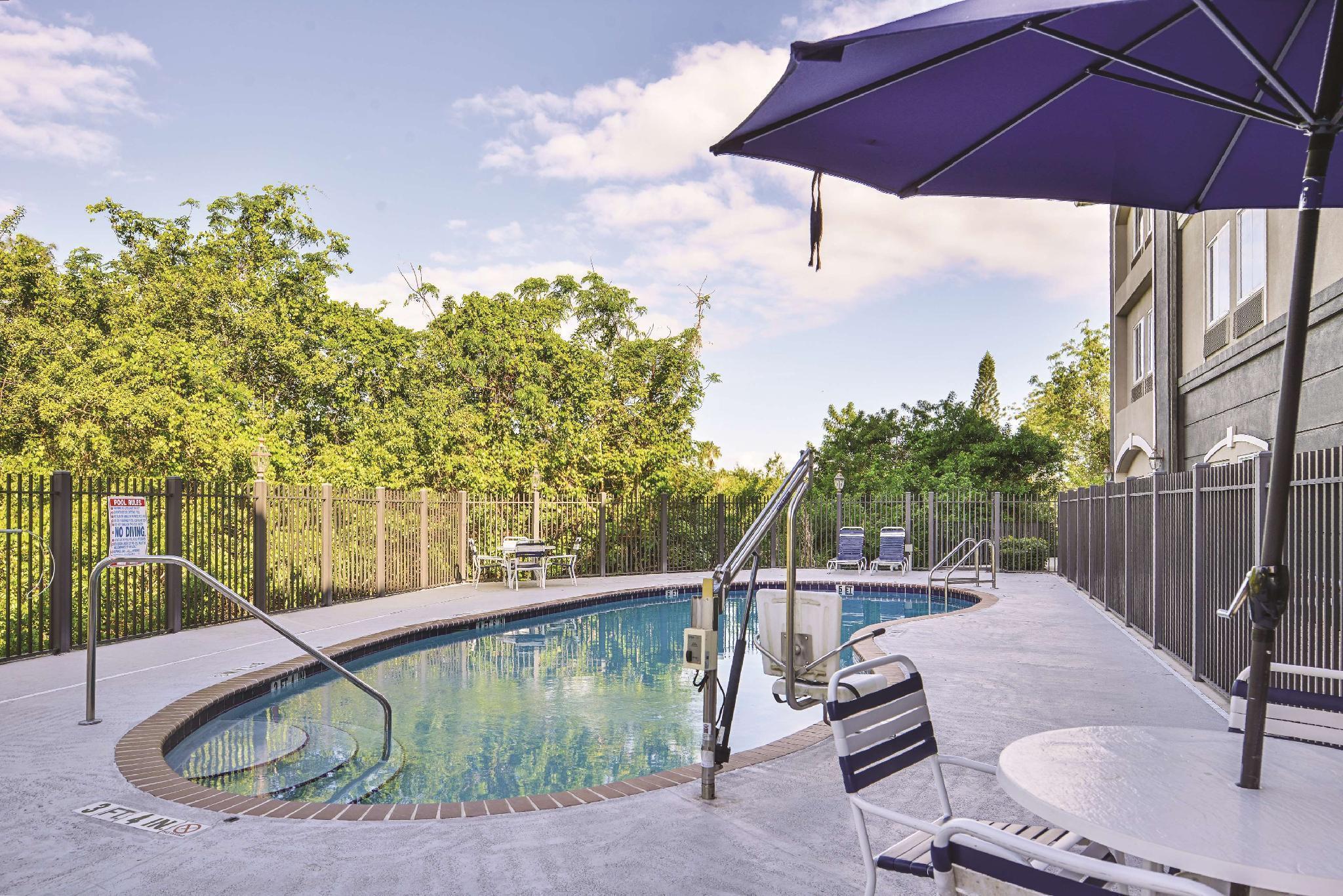 La Quinta By Wyndham Sebring Exterior foto